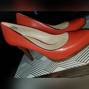 Coral colored Nine West pumps